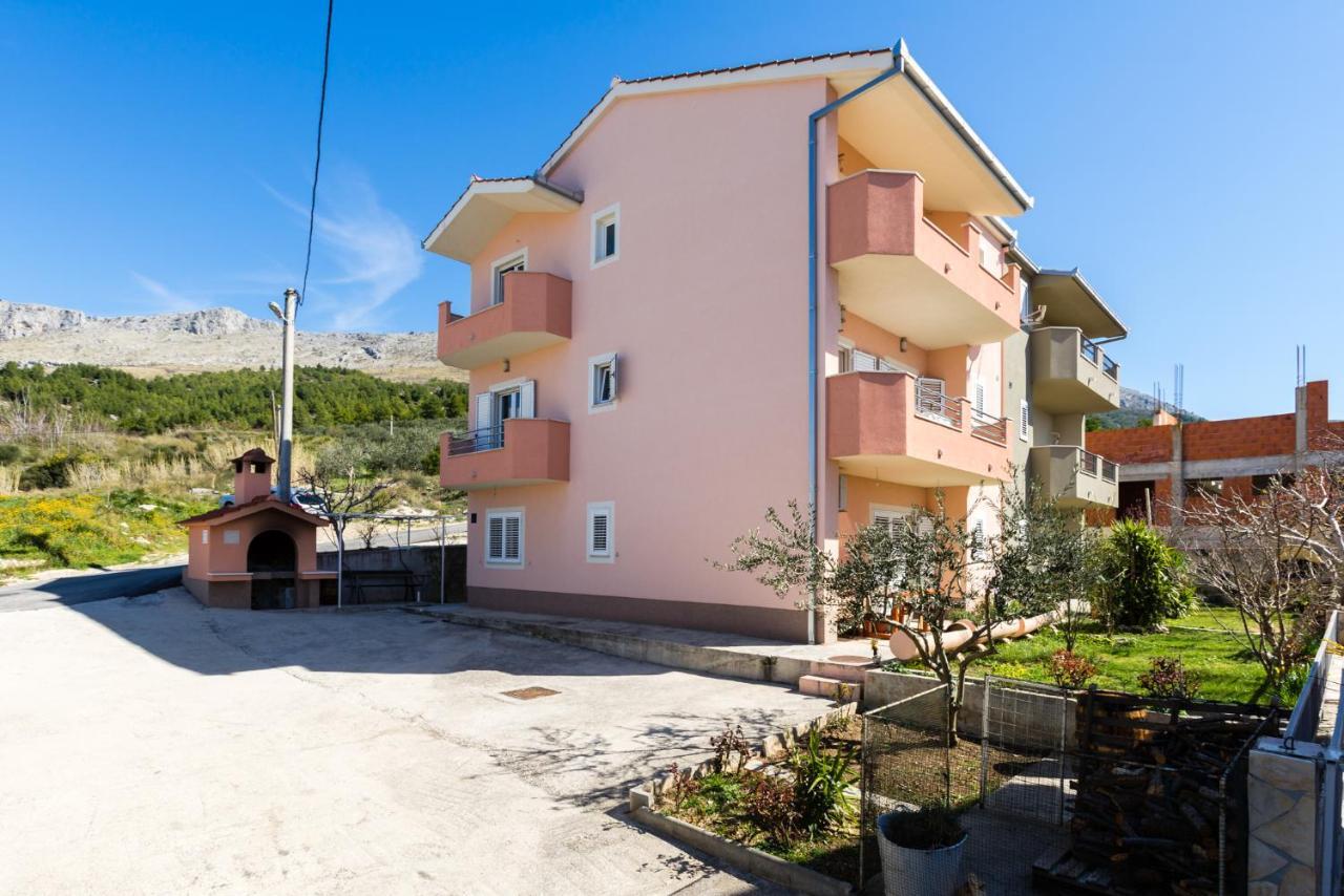 Dadic Apartment