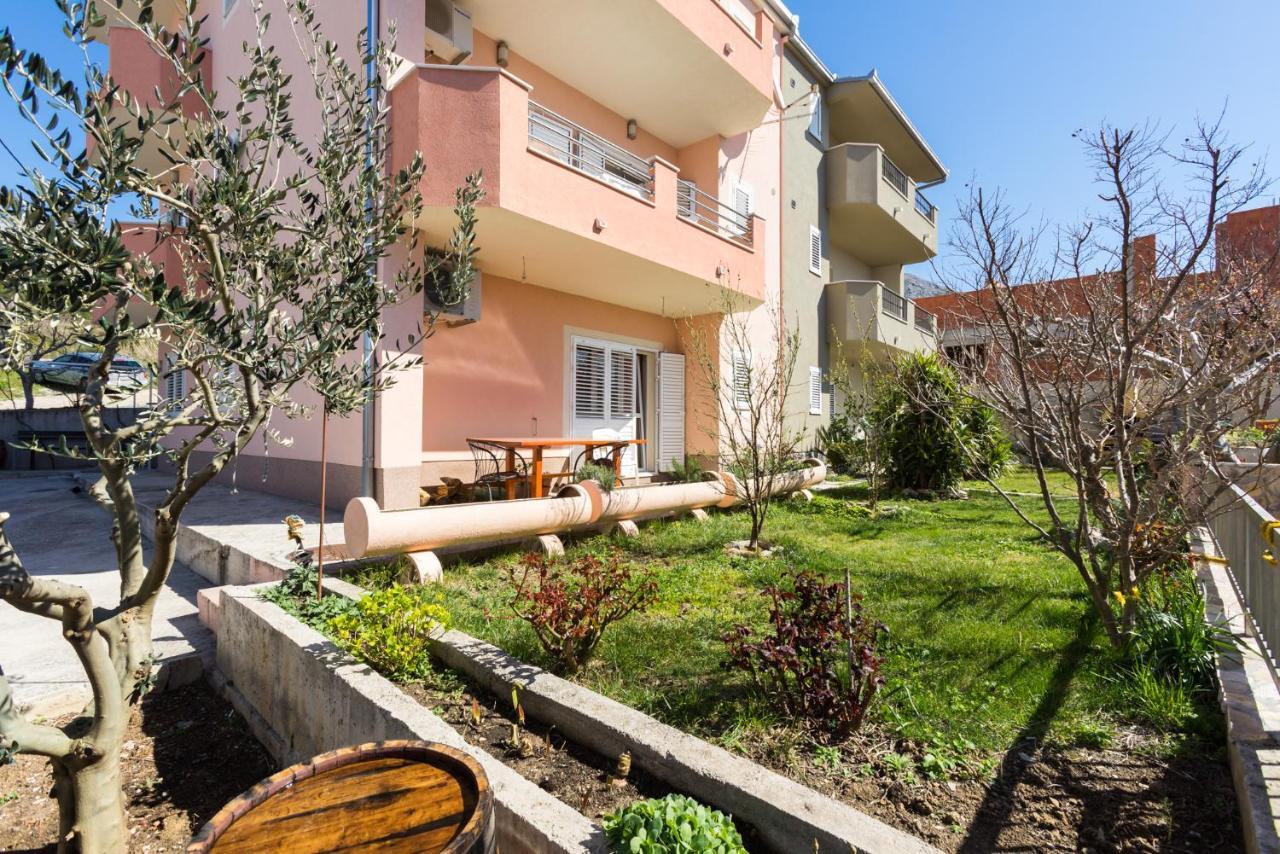 Apartment Dadic Podstrana
