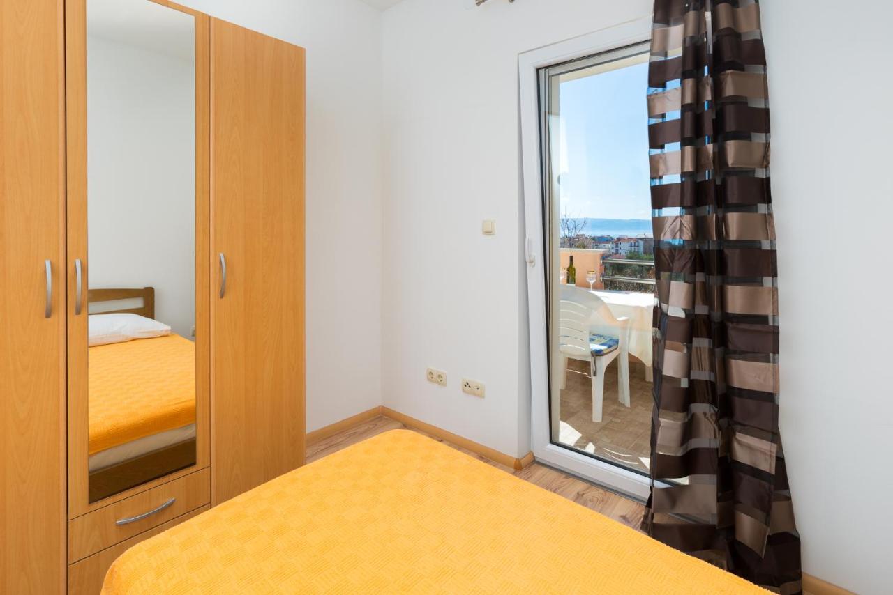 Apartment Dadic *